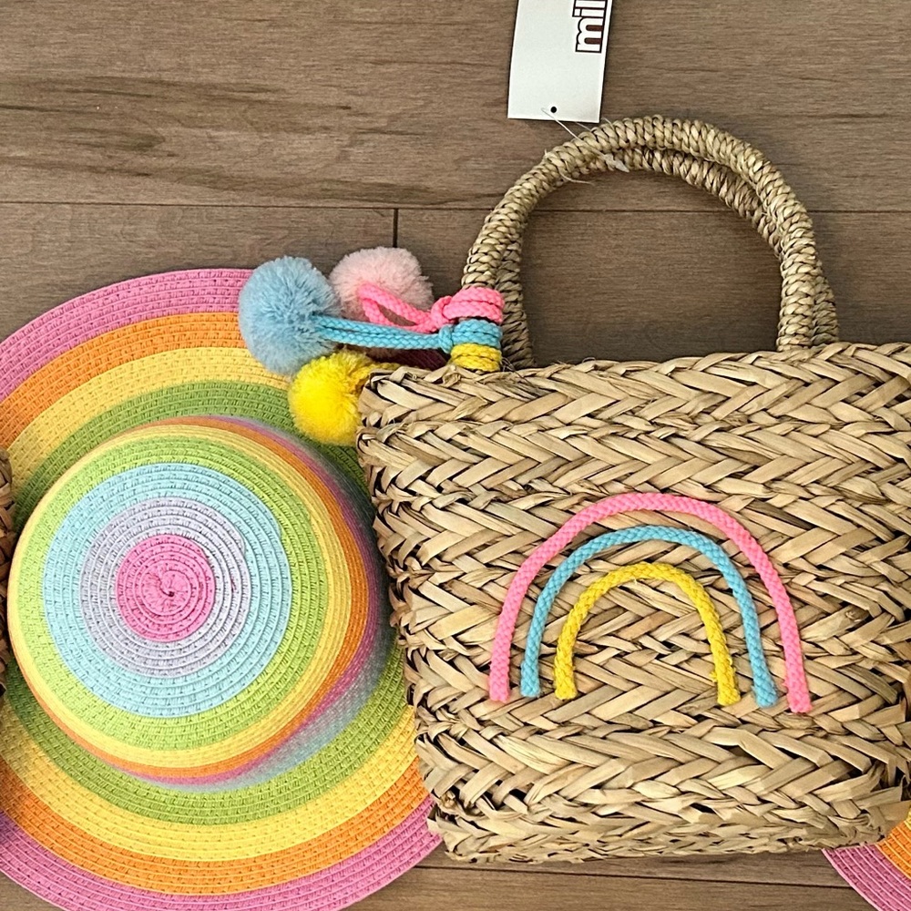Beach bag and hat for kids